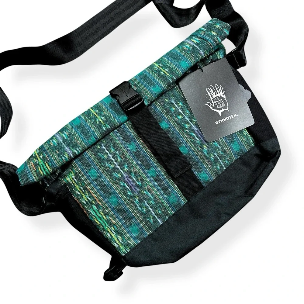 NEW ETHNOTEK Cyclo Foldover Laptop Sling Messenger Bag‎ Work Guatemala 4 Padded